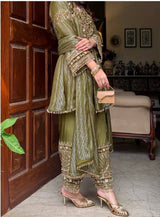 Luxury Embroidered Kurti Set with Elegant Dupatta